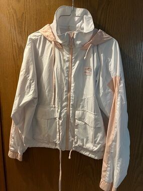 💁‍♀️WOMENS Hollister White and Light Pink Hooded Windbreaker Jacket